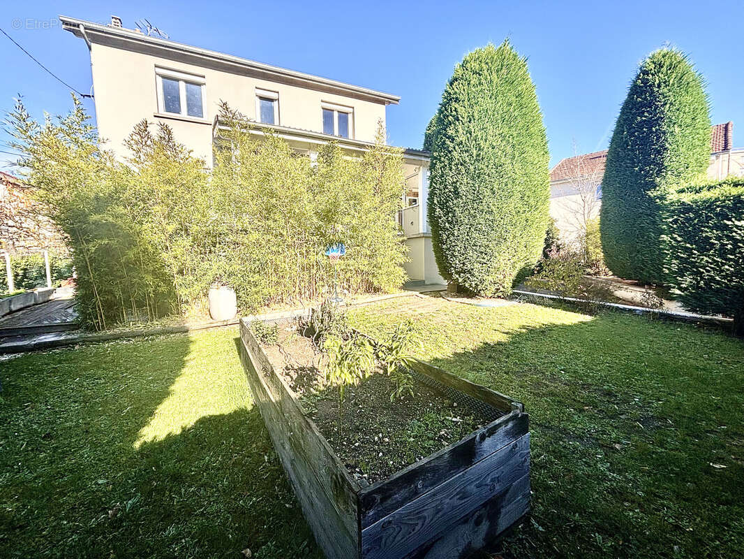 Maison à SAINT-ETIENNE