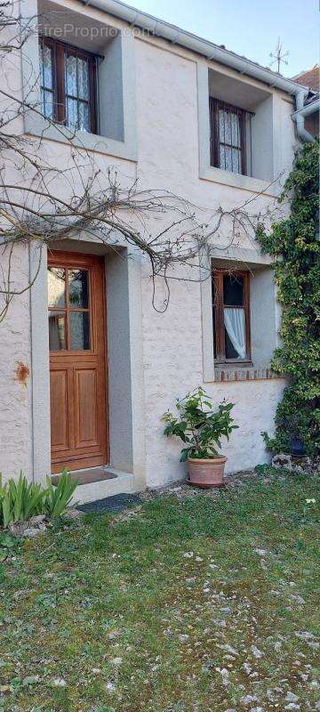 Maison à AUFFERVILLE