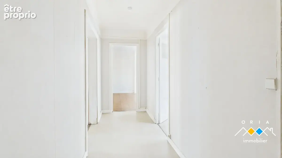 CHARMES - Appartement 6 pièces 143 m2 - photo 9