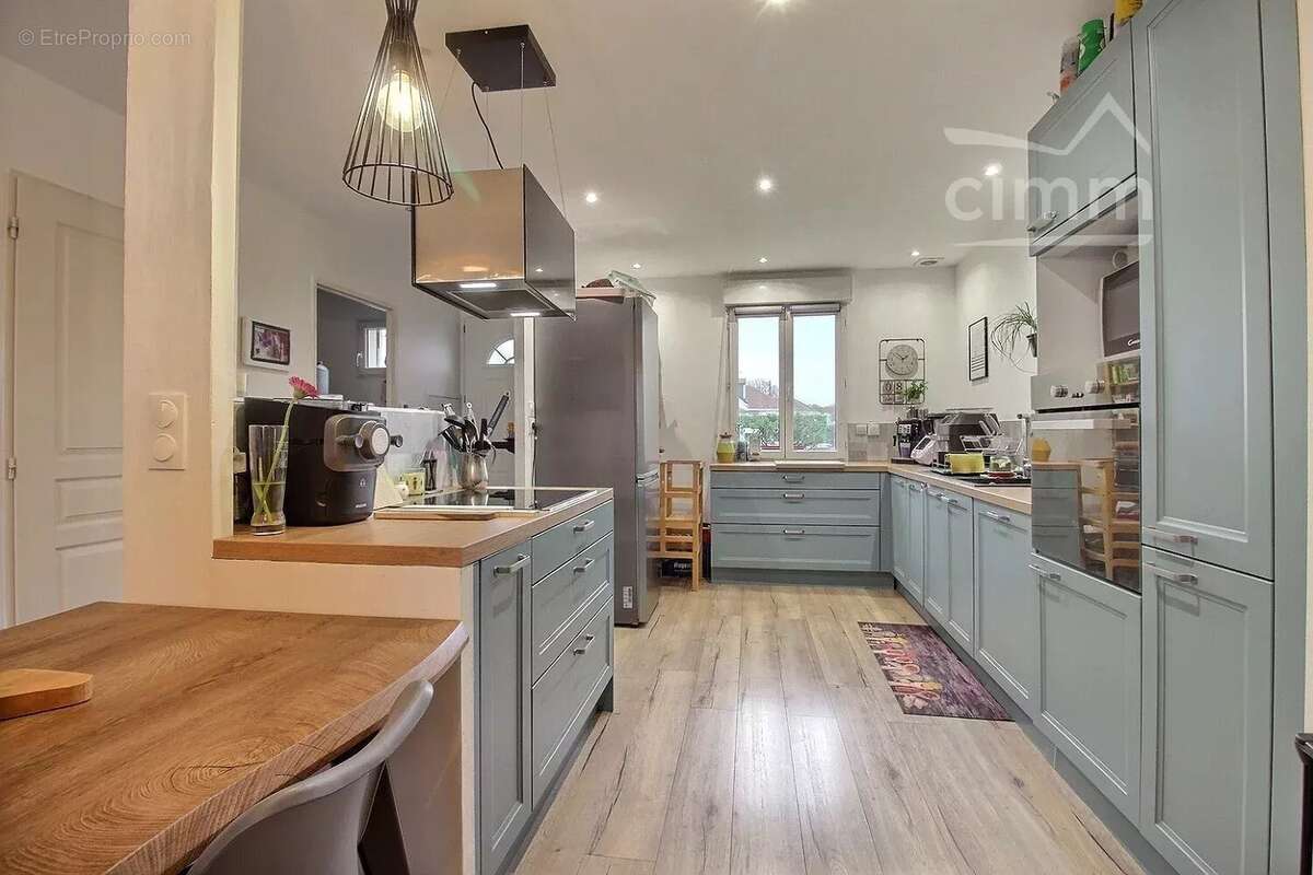 Maison à BALLAN-MIRE