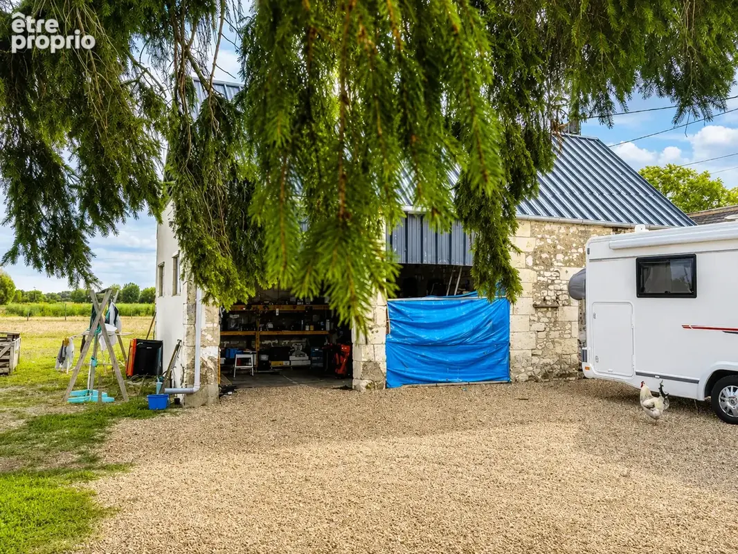Maison en pierre rénovée   campagne   plain-pied   terrain de 6 743 m2 - photo 6