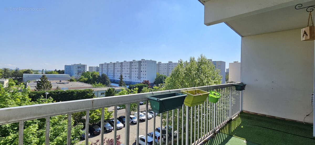 Appartement à VENISSIEUX