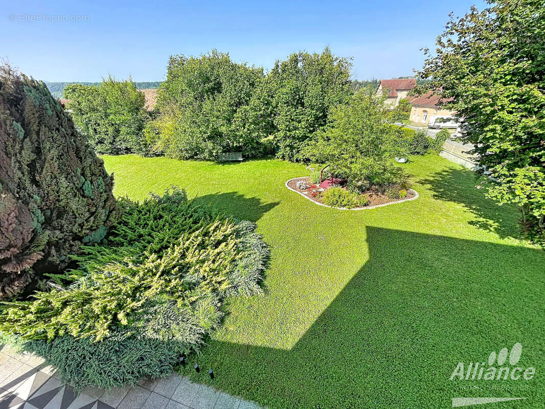 Maison de 151 m2 avec piscine sur un terrain de 1474m2 - photo 16