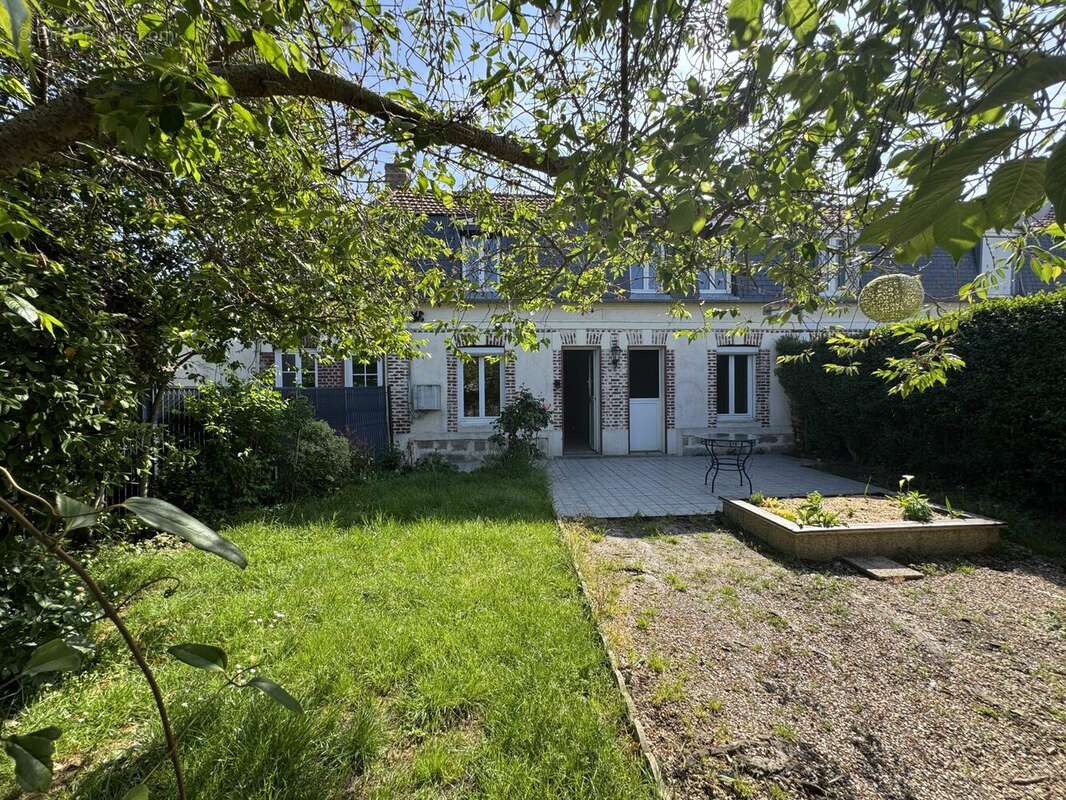 Maison à CANY-BARVILLE