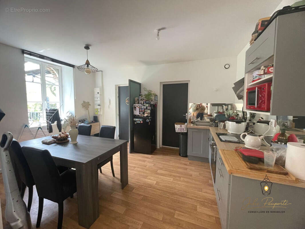 Appartement à SAINT-GERMAIN-DES-PRES