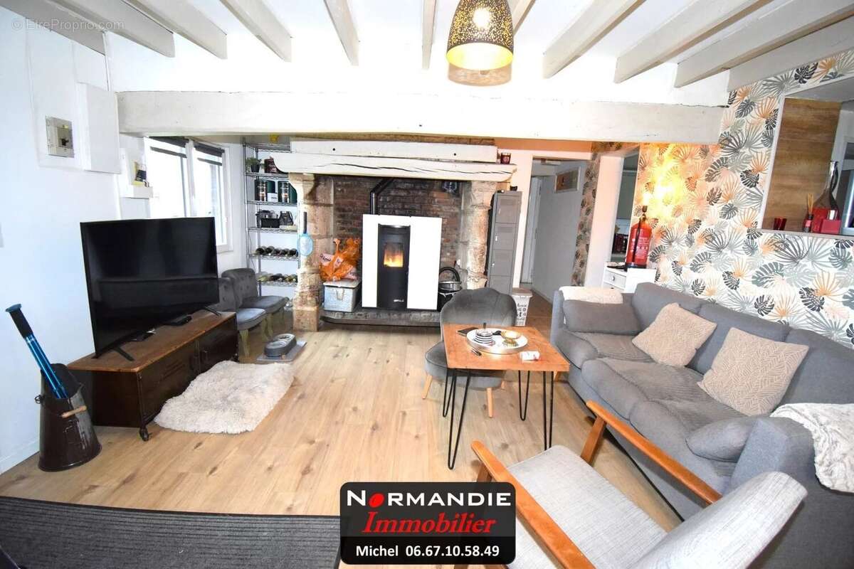 Maison à MONT-DE-L&#039;IF