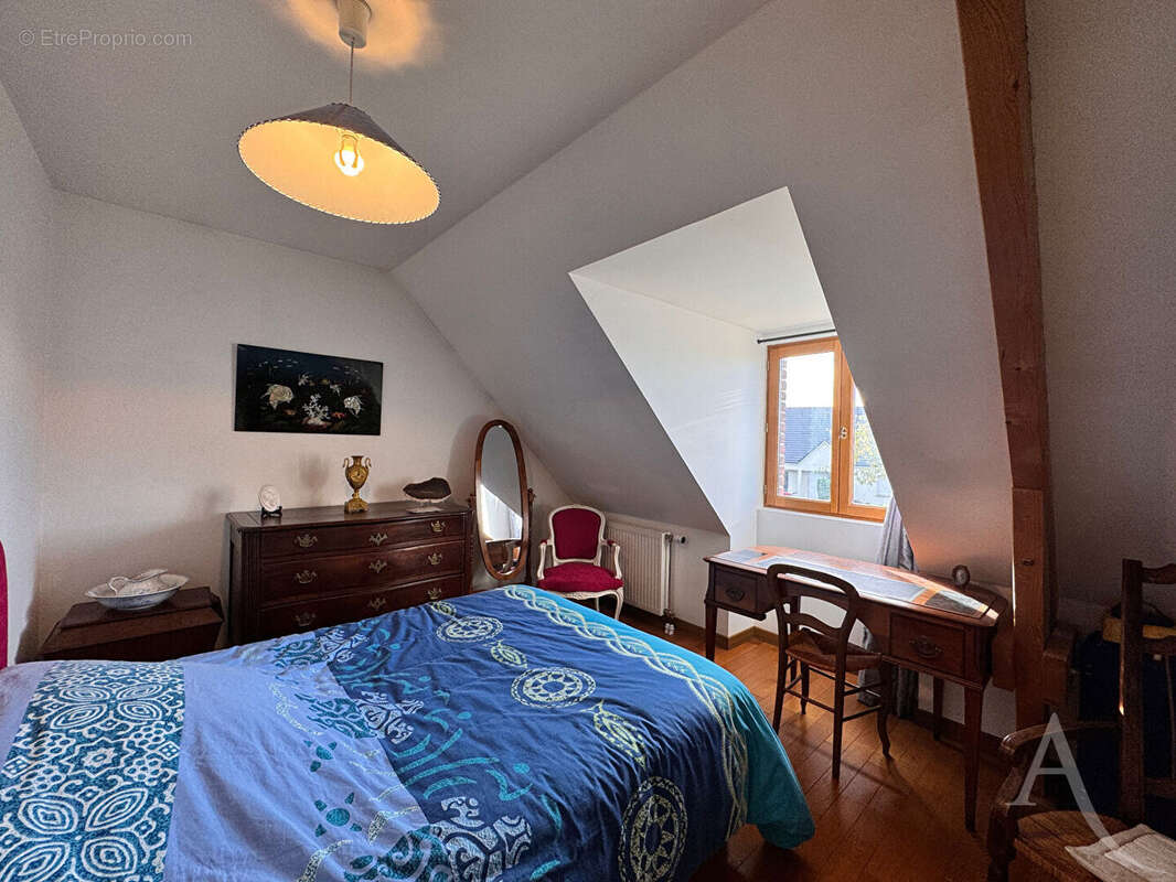 Maison à SAINS-EN-AMIENOIS