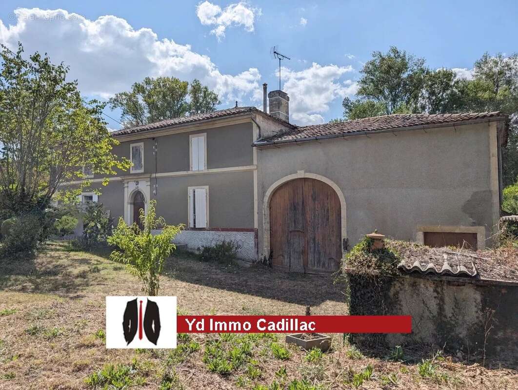 Appartement à BELLEBAT