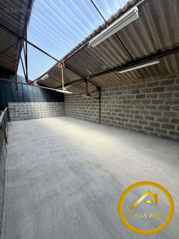 Entrepot 300m2 - arras zone commerciale - photo 8