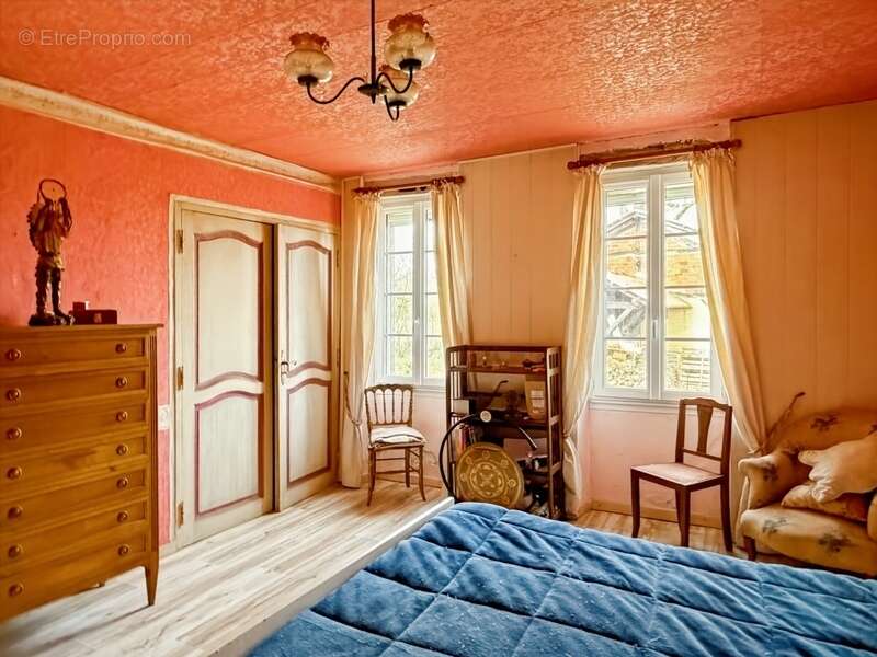 Maison à LE HOUGA