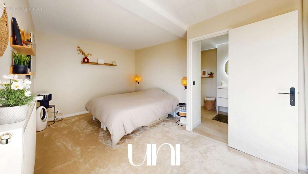 Maison 7 pièces de 230m² avec gîte indépendant - BAYEUX - photo 10