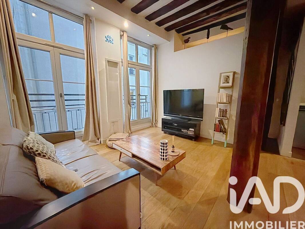 Photo 1 - Appartement à PARIS-3E