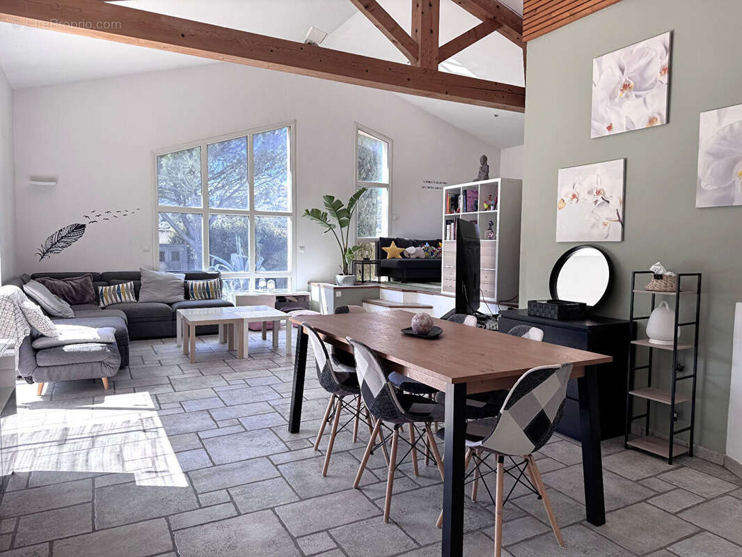 Maison à VILLENEUVE-LES-AVIGNON