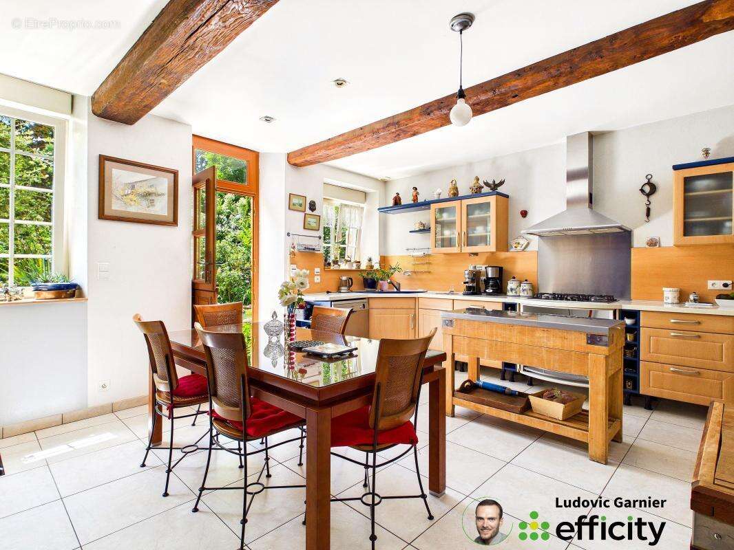 Maison 167 m² à Mortain  - photo 10