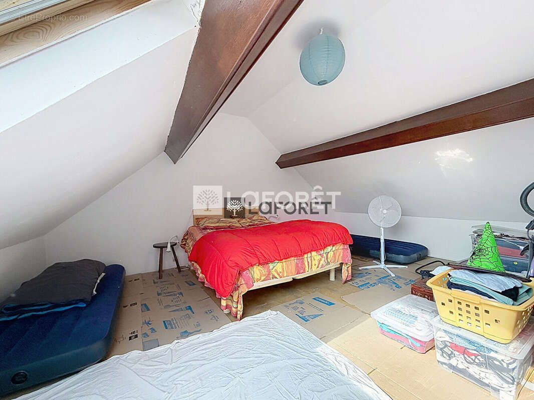 Maison à SAINT-ETIENNE-DU-ROUVRAY