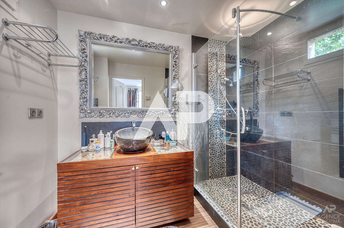 Maison à RUEIL-MALMAISON