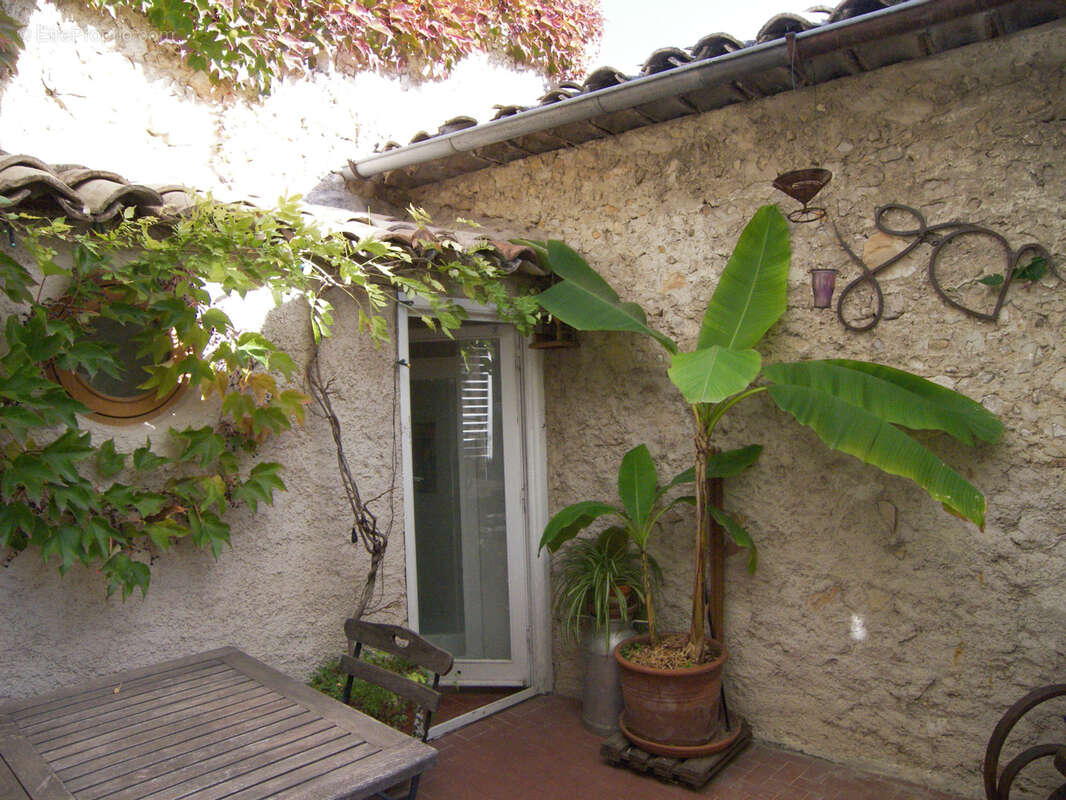 Maison à LA GAUDE