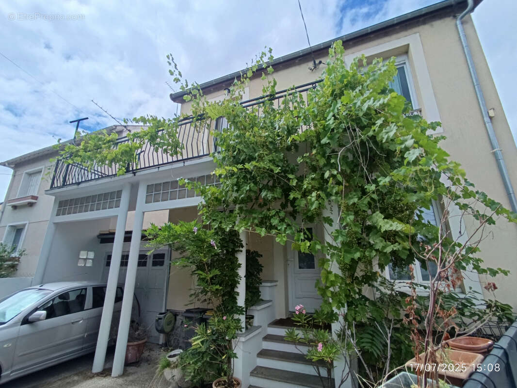 Maison à SARTROUVILLE