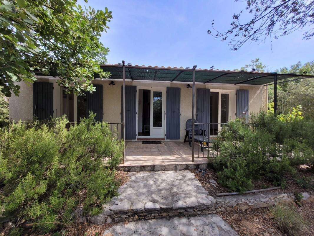 Maison à SAINT-JULIEN