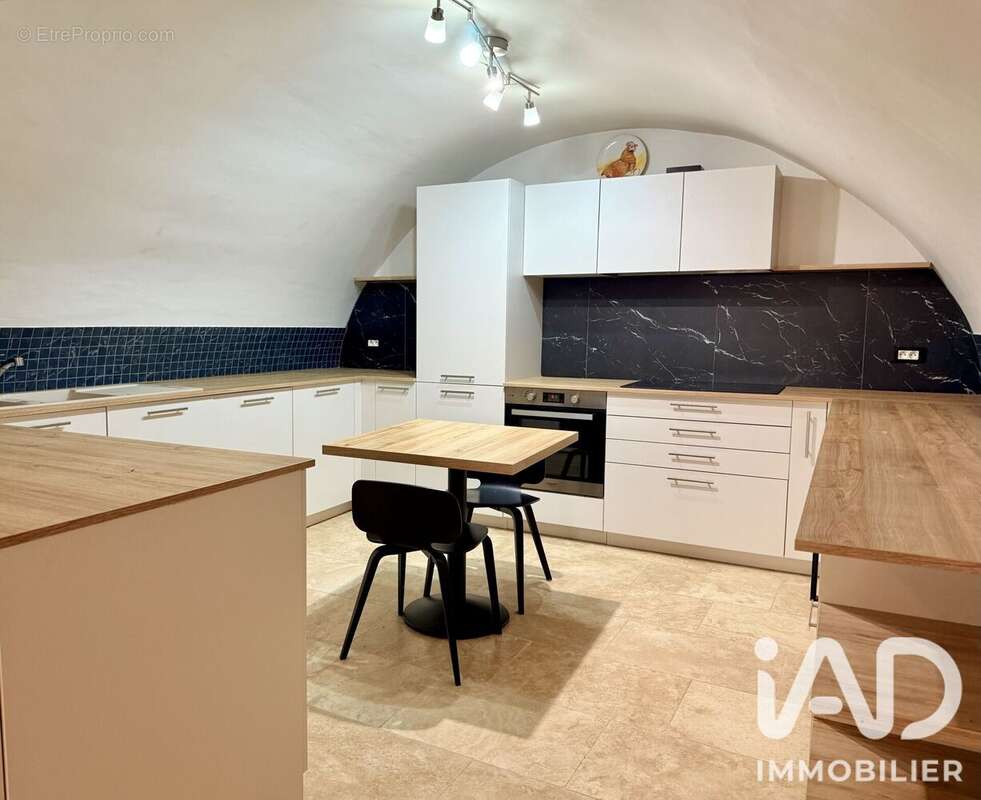 Maison 190 m² à La Garde-Freinet  - photo 5