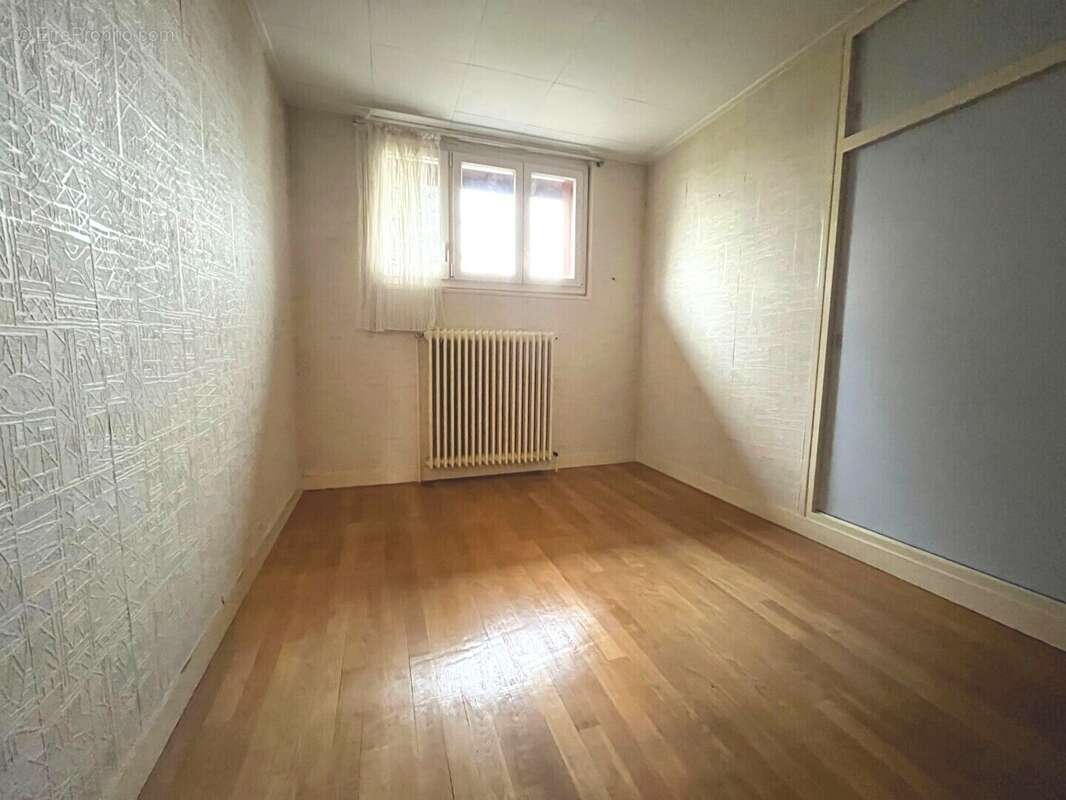 Maison à RIS-ORANGIS