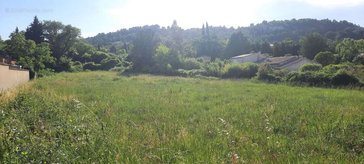 Terrain à MORMOIRON