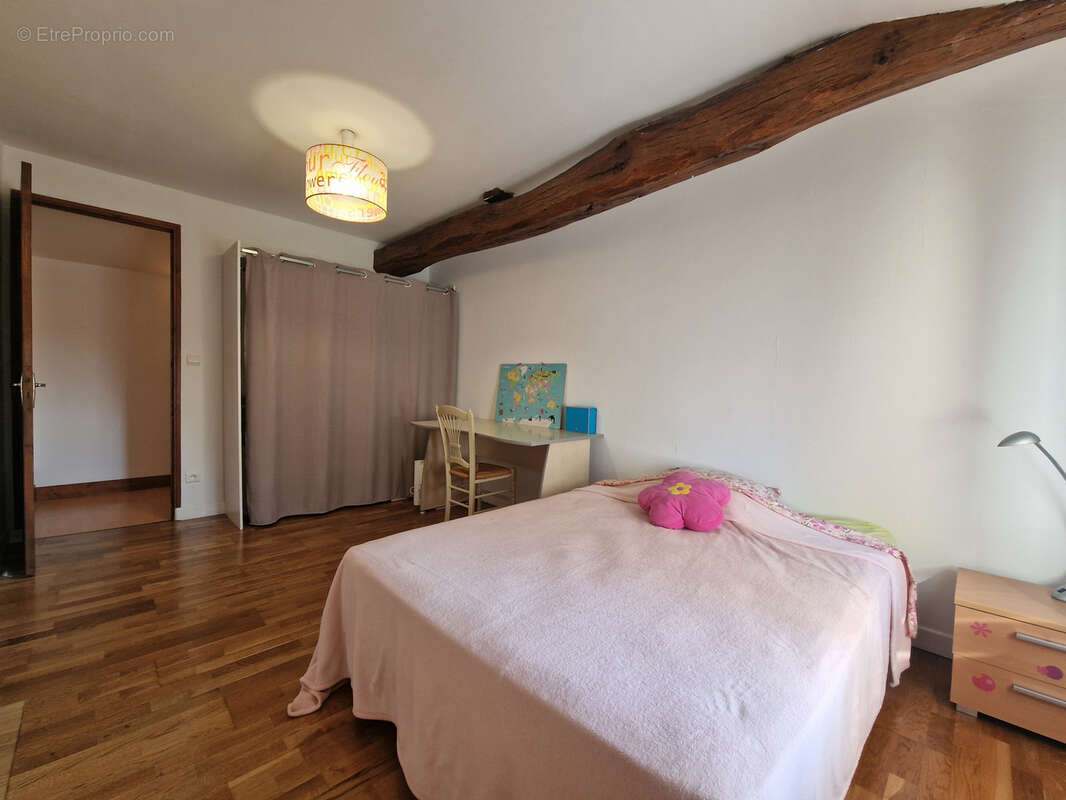 Maison à TUGERAS-SAINT-MAURICE