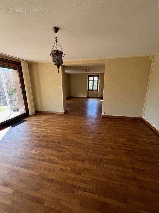 Maison à LUXEUIL-LES-BAINS