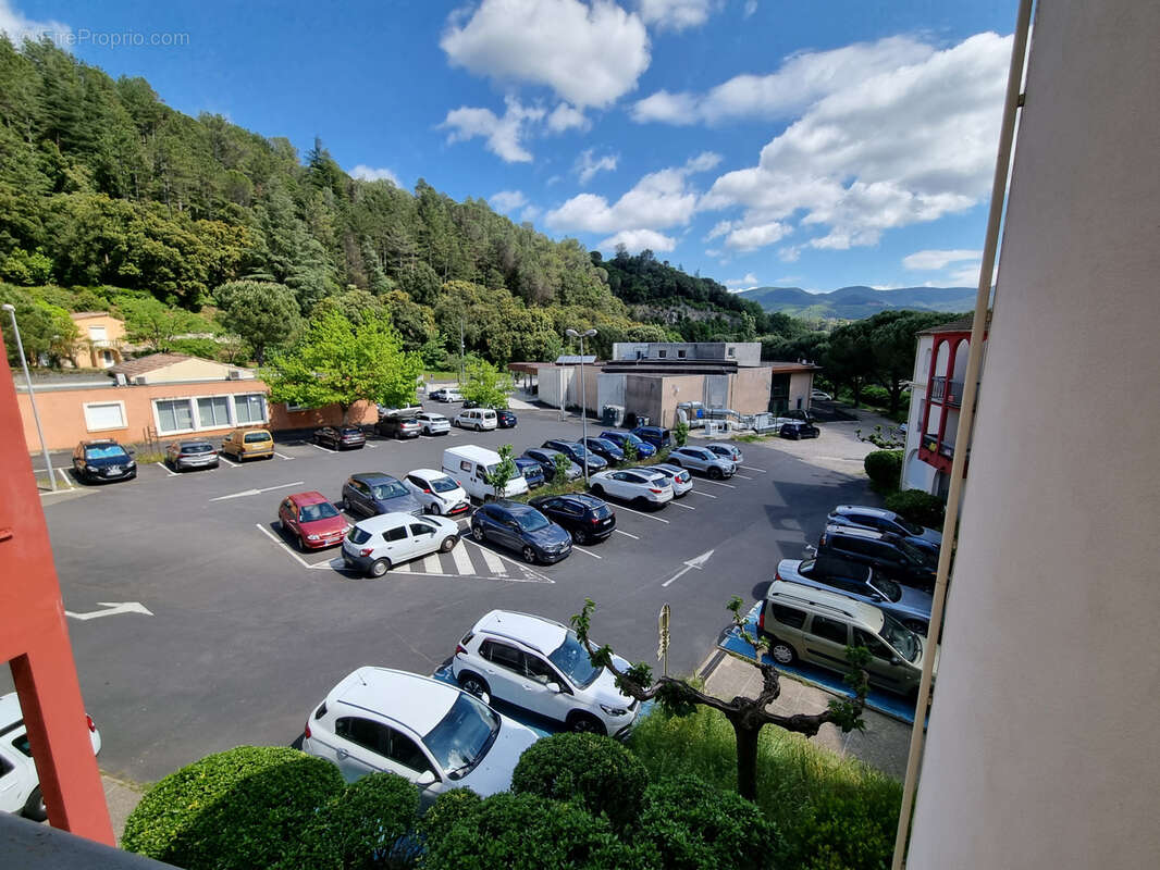 Appartement à LAMALOU-LES-BAINS