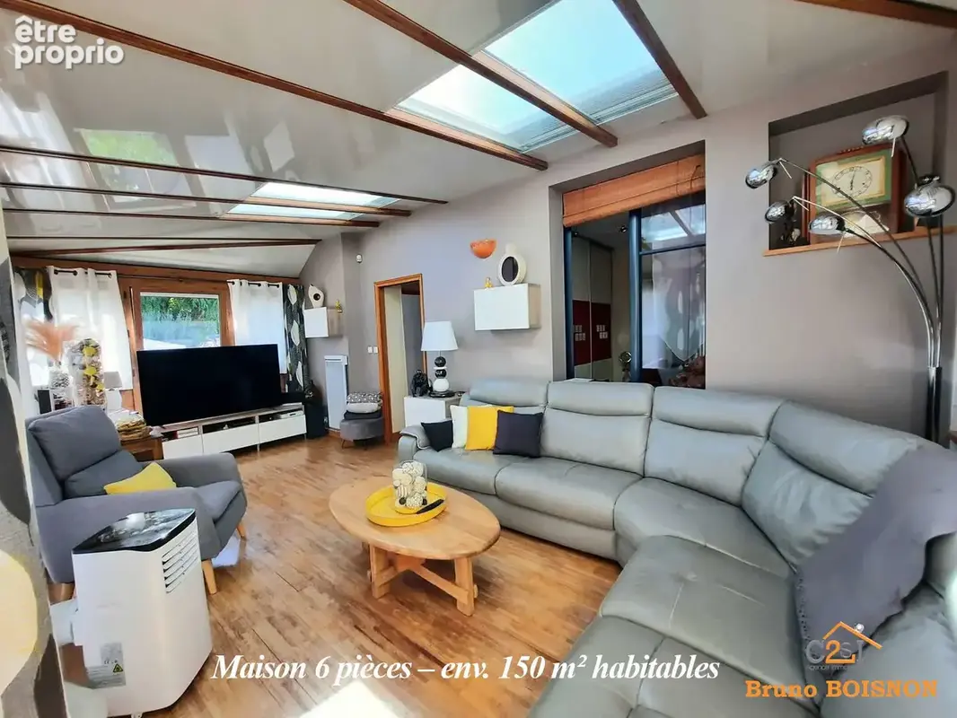 Ensemble immobilier, 3 maisons + dépendances - photo 4