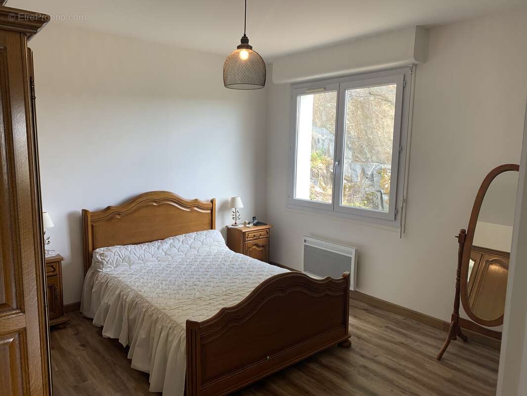 Appartement 226 m² à Ussel  - photo 19