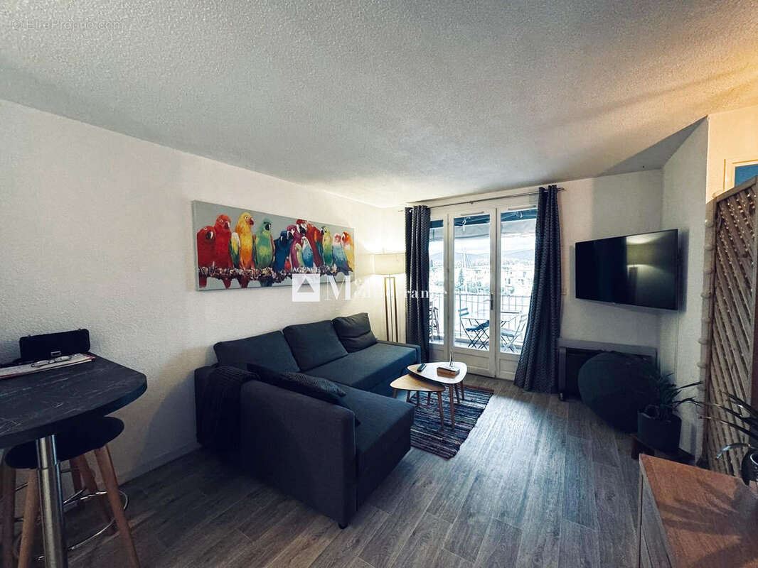 Appartement à COGOLIN