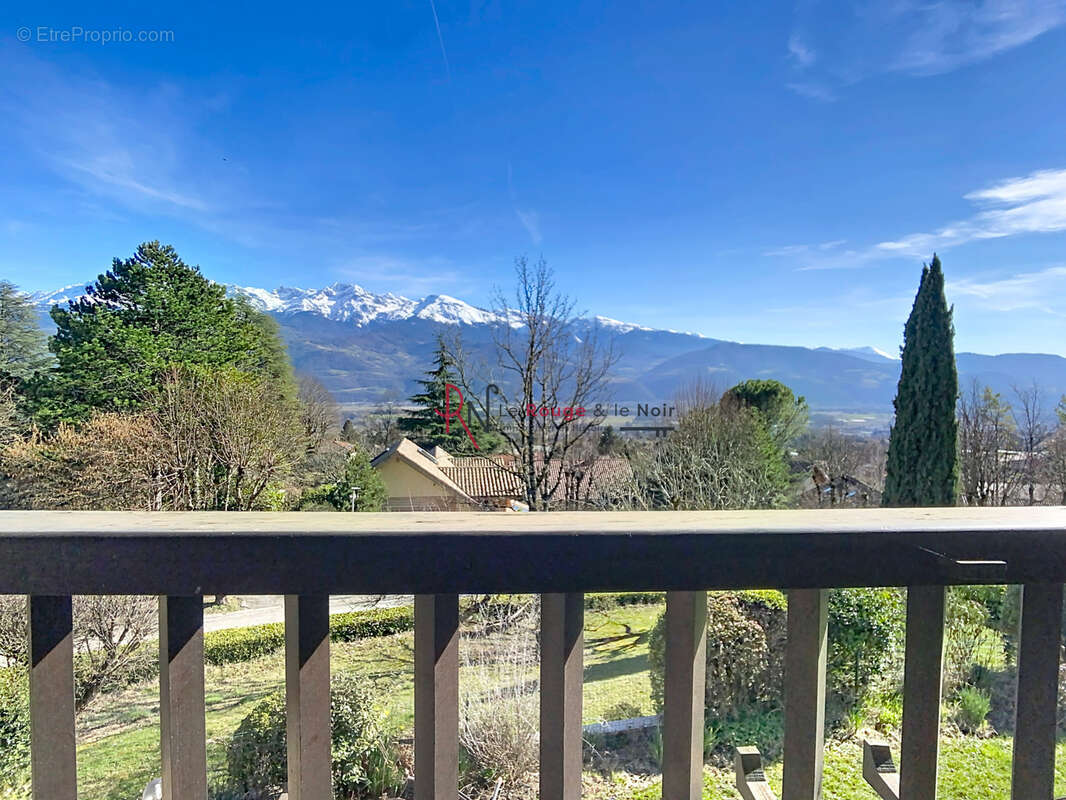 Maison à SAINT-ISMIER