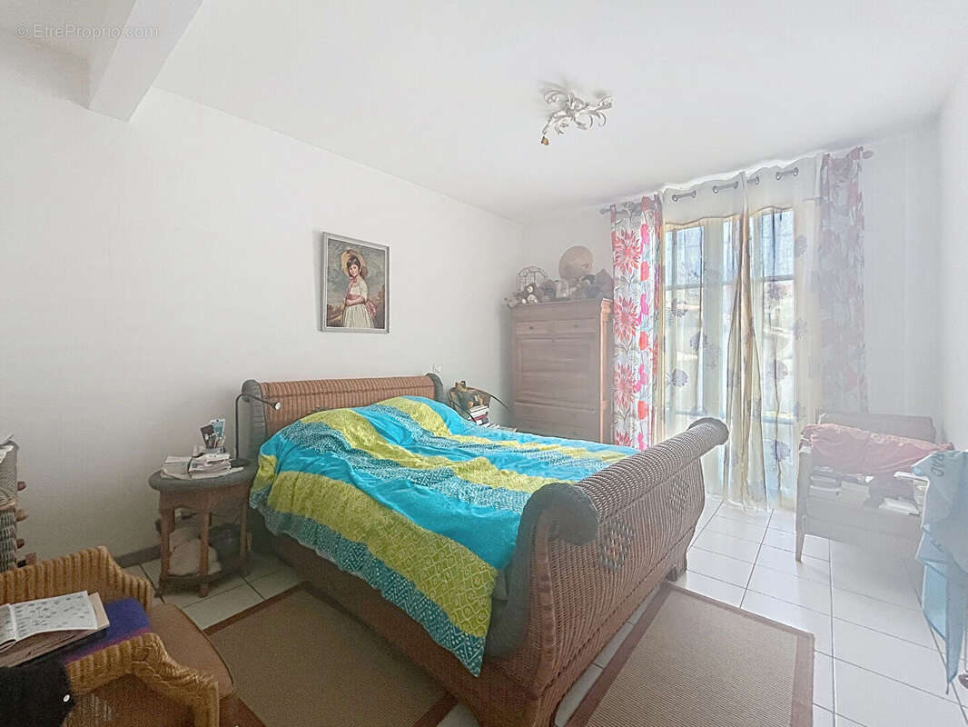 Maison de plain-pied - 136 m2 - jardin - photo 8