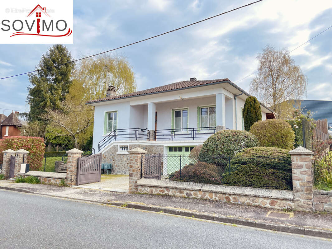 Maison à CONFOLENS
