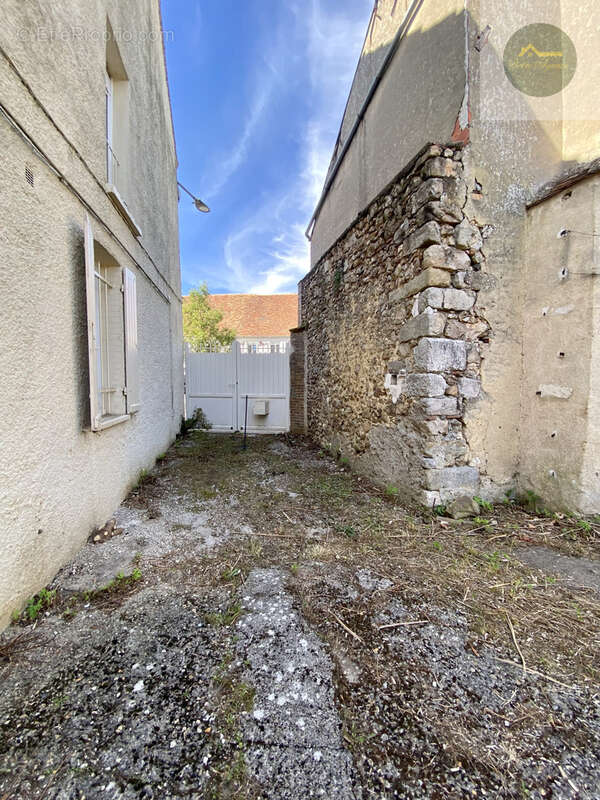 Maison à CHEROY