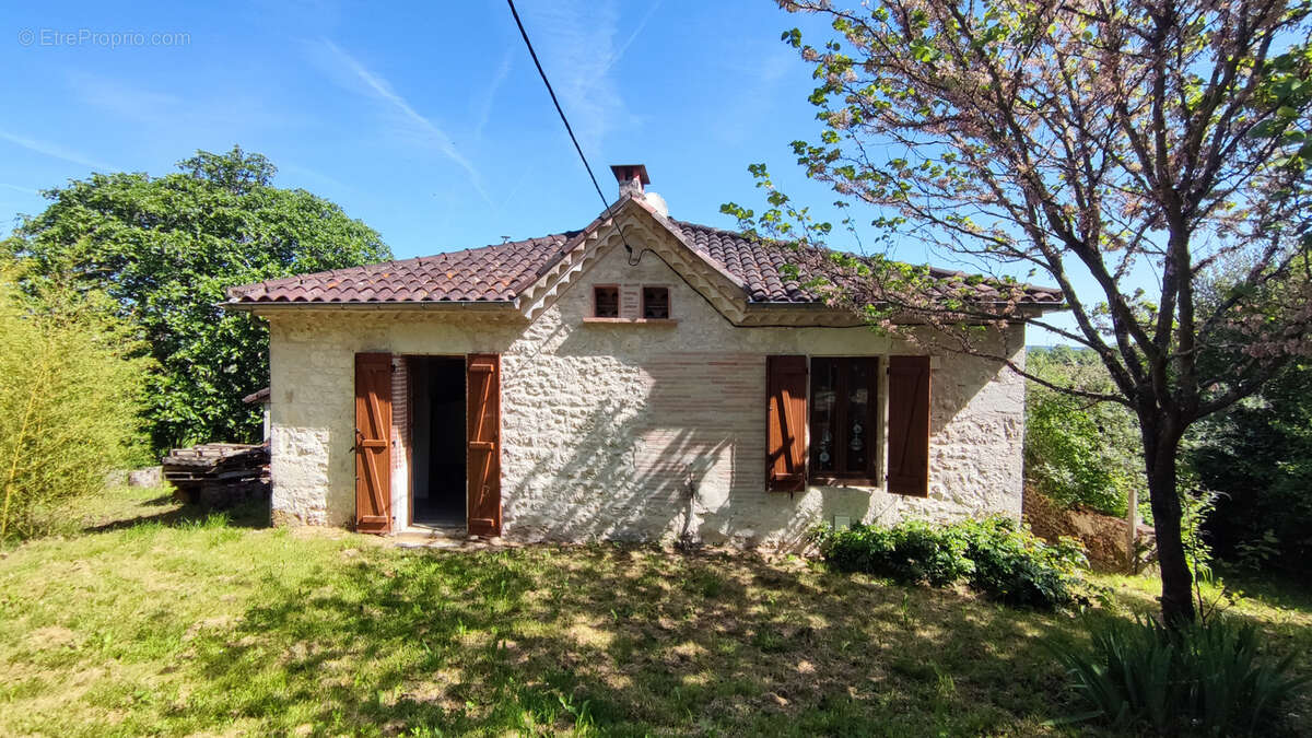 Maison à TREJOULS