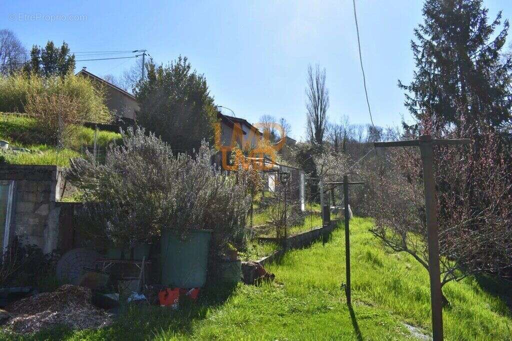 Maison à DECAZEVILLE