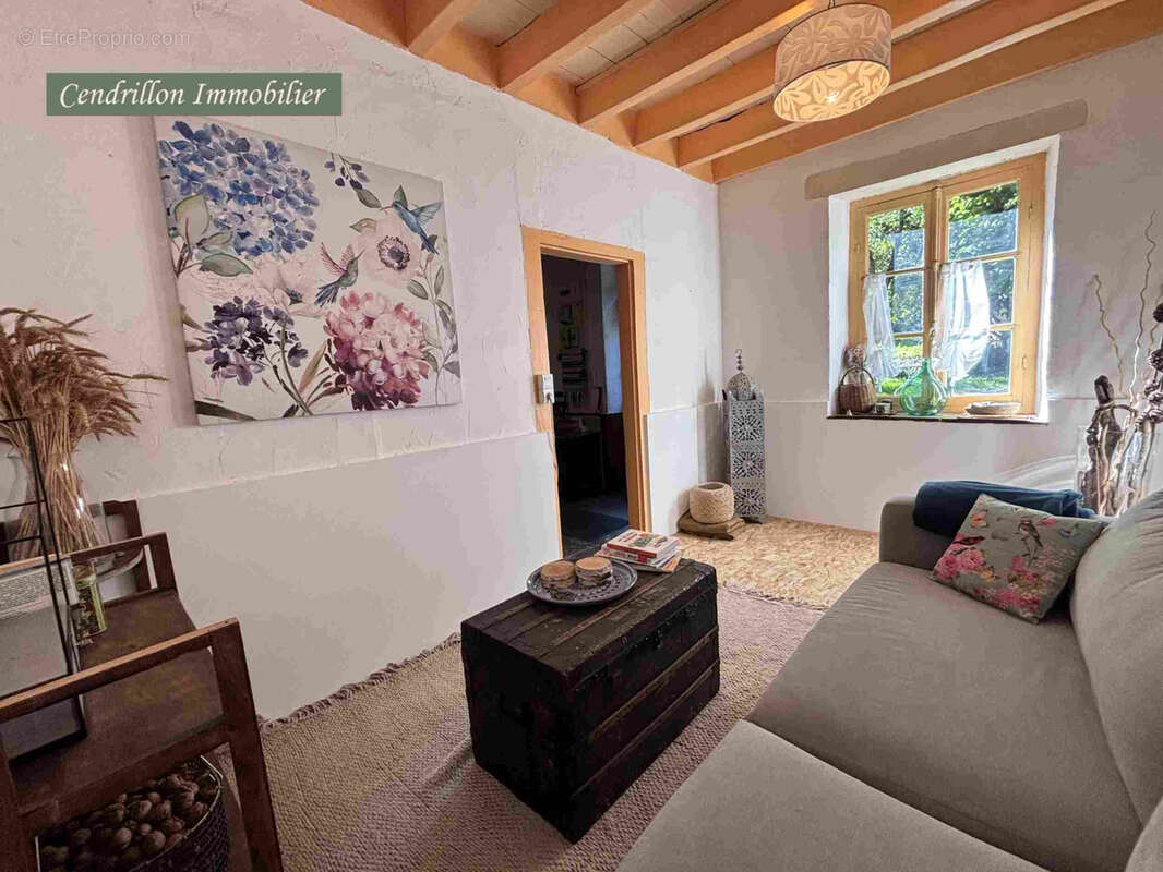 Maison en pierres 120m2, dépendances, grange et terrains, typique du bien Creusois idéal, situé dans le Parc N - photo 10