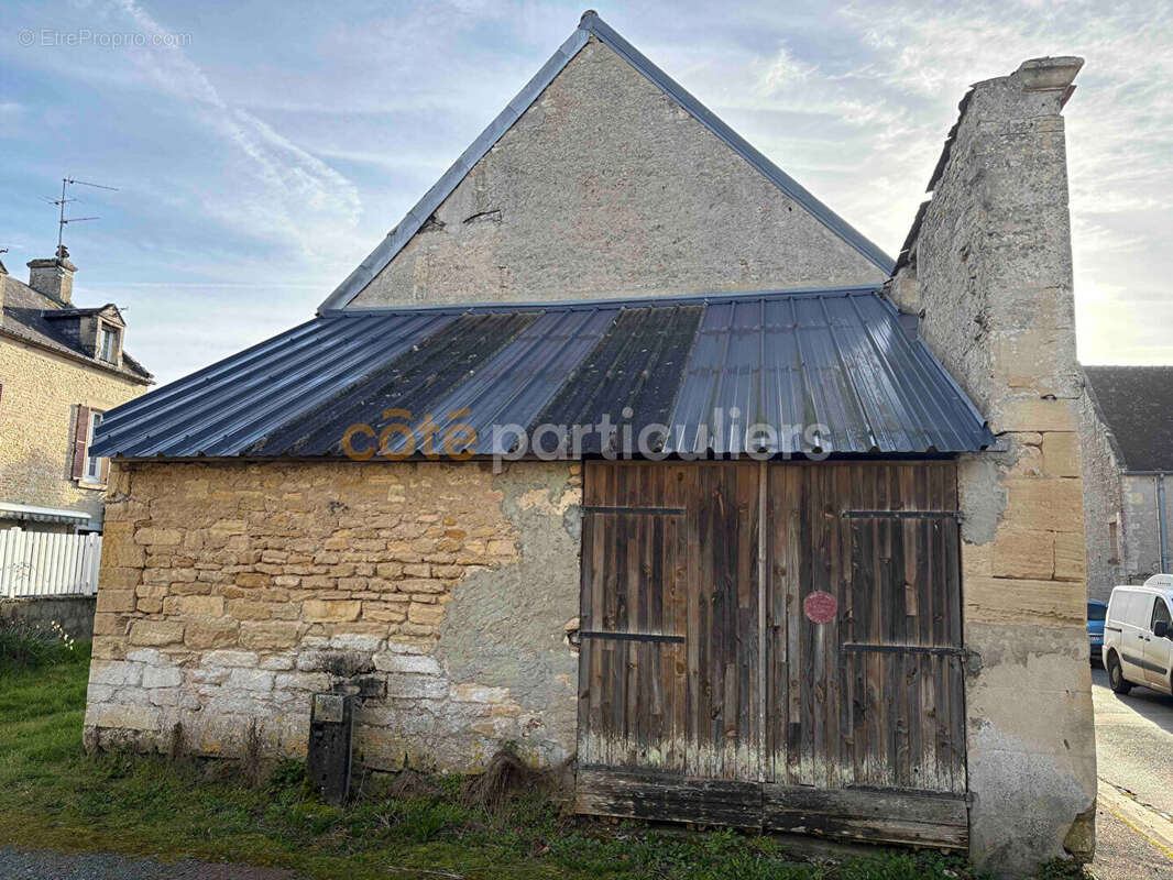 grange à renover - photo 2