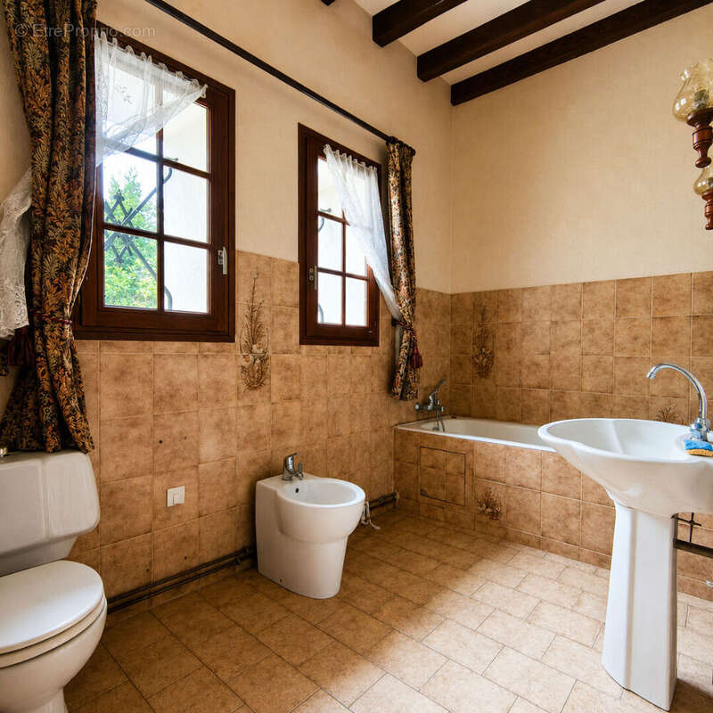 Maison de plain pied a renover - photo 4