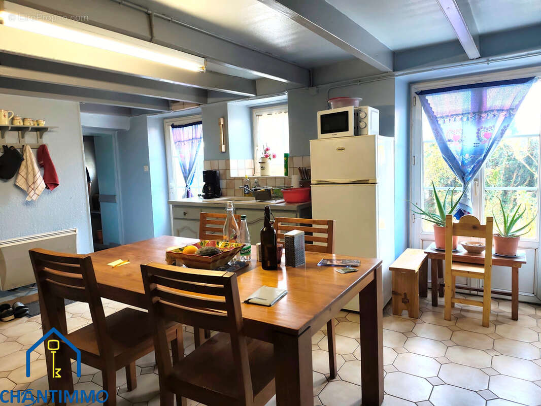 Maison en pierres de 95 m2 avec garage - photo 12