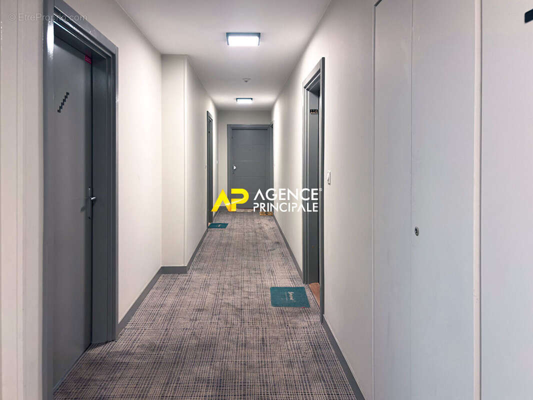 Appartement à SARTROUVILLE