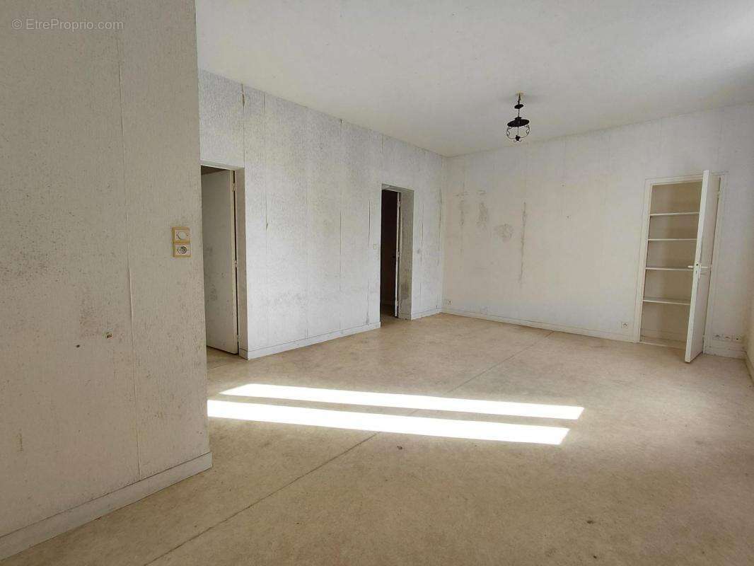 Appartement à COUPTRAIN