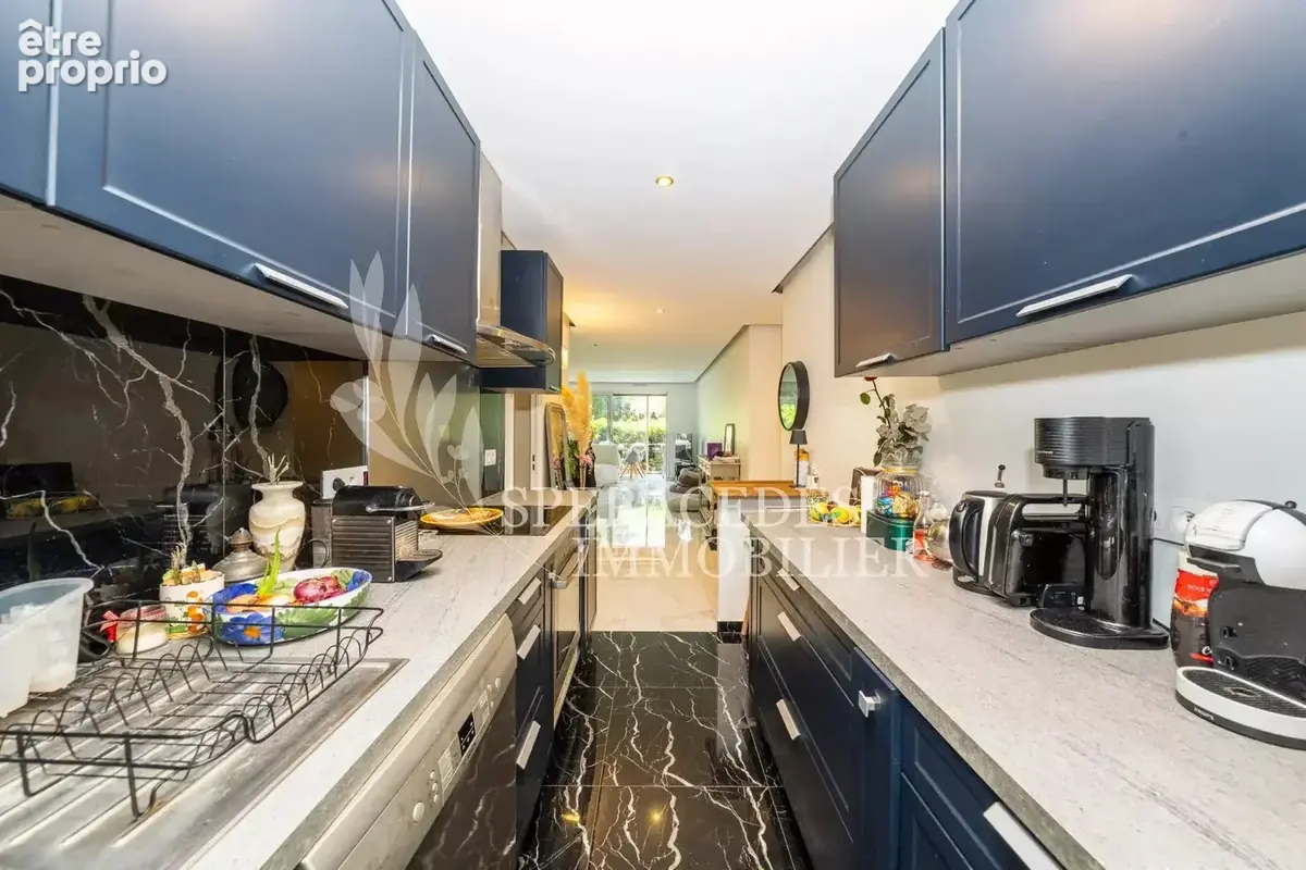 Mandelieu-la-Napoule - Appartement 3 pièces copropriété avec piscine - photo 7