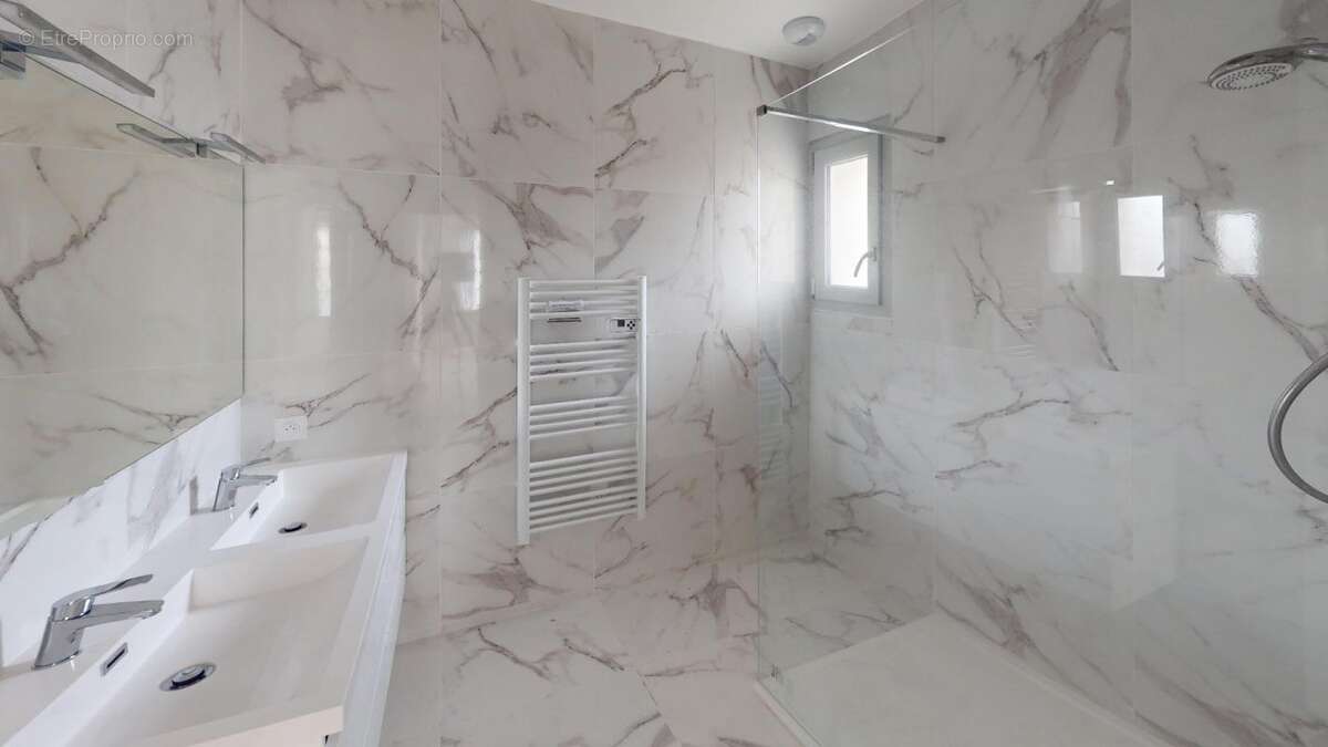 Appartement à PIGNAN