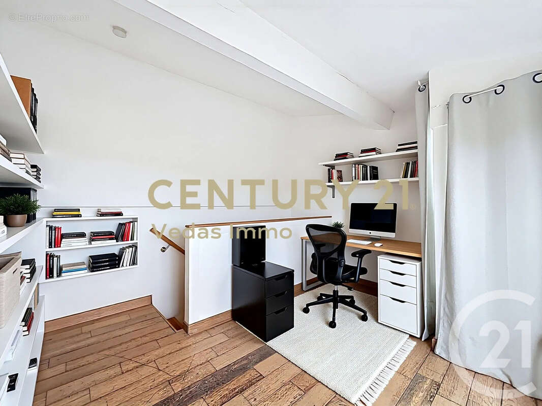 Maison à SAINT-JEAN-DE-VEDAS