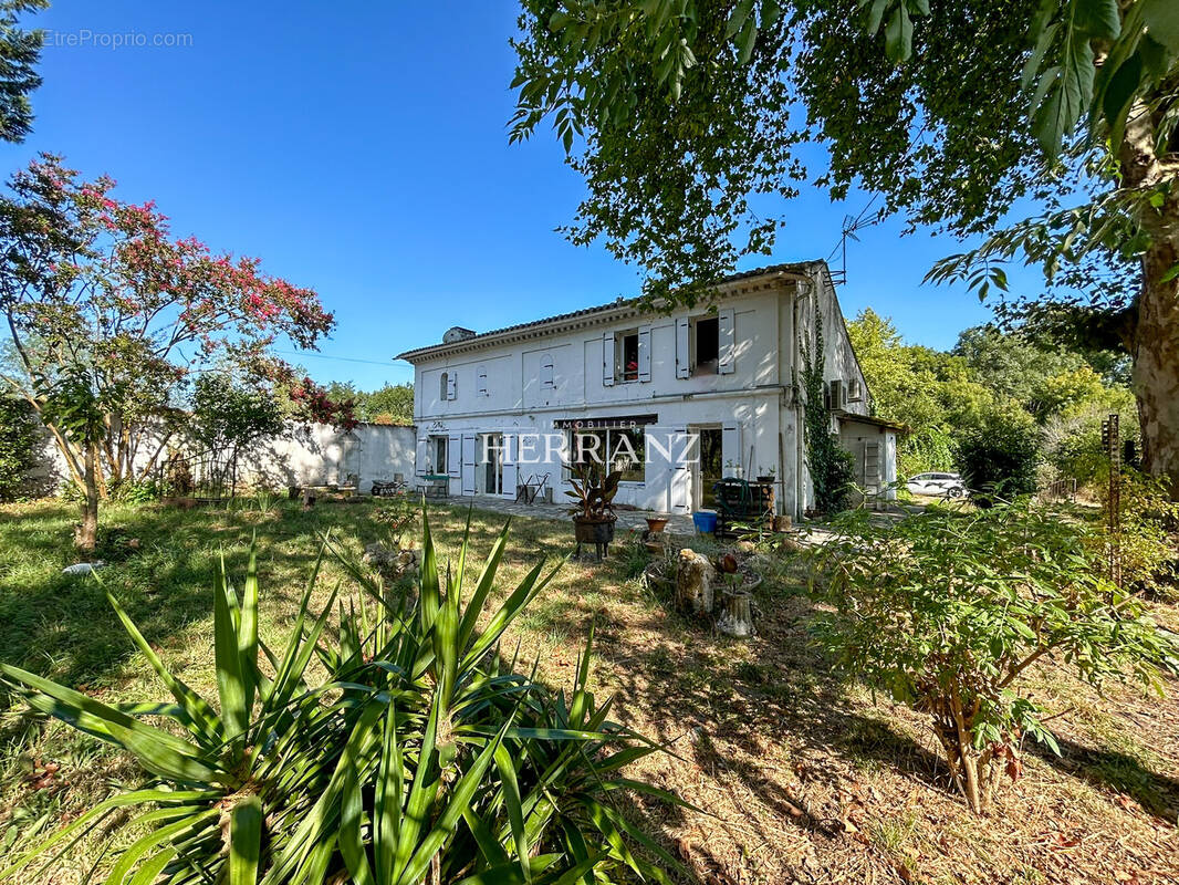 Maison à ABZAC