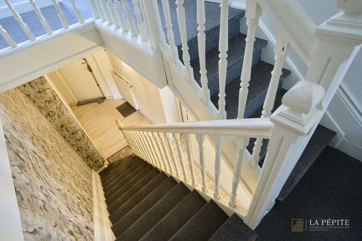 Maison à NEUVILLE-SAINT-REMY