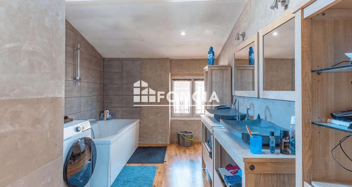 Appartement à ROMANS-SUR-ISERE